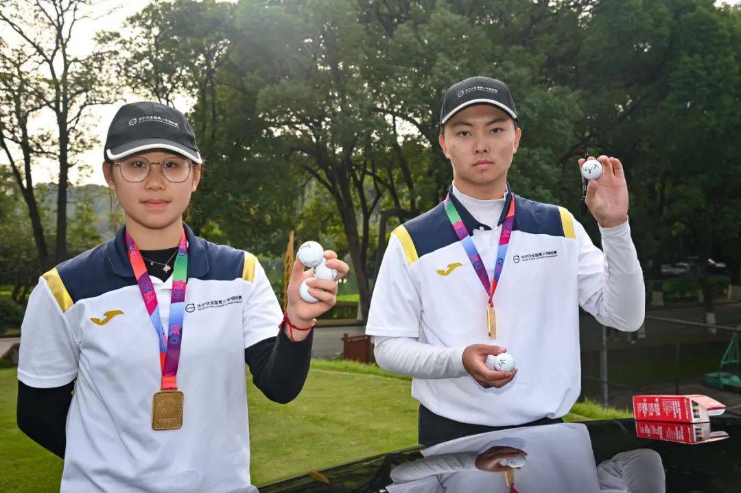 “2002年世界杯？我当时已经知道这会是我在国家队的最后一届大赛，所以对我来说出局就意味着要结束为国家队效力这一美好的经历，为意大利踢球，在球场上听国歌是无与伦比的经历。